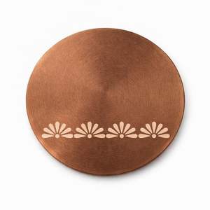 Sous-verres en cuivre gravés au laser élégants, motifs faits à la main, tapis à boissons pour table de luxe, cuivre de qualité supérieure pour bar - Product Image 4