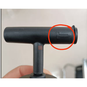 ลูกฟุตบอลเด็ก PVC หนา ทนทาน รุ่นคลาสสิค ขนาด 4 พร้อมปั๊มลมและเข็ม 2 เล่ม - Product Image 5