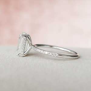 Bague de promesse en argent sterling 925 scintillante avec moissanite taille radiant, bague de fiançailles de mariage élégante, cadeau pour femme, vente en gros - Product Image 5