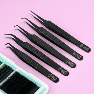 Pinzas de Extensión de Pestañas Premium, Individuales, Aisladas, Anguladas, Antideslizantes, Ligeras, con Punta de 90 Grados, Logotipo Personalizado - Product Image 1