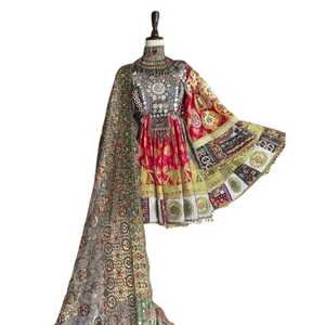 2025 robes Vintage afghanes de qualité supérieure pour femmes filet de soie respirant vêtements traditionnels quantité en vrac robes Vintage afghani - Product Image 1