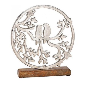 Escultura de Arte de metal con técnica de fundición Diseño antiguo y moderno-Pieza de decoración de Navidad y hogar plateada - Product Image 3