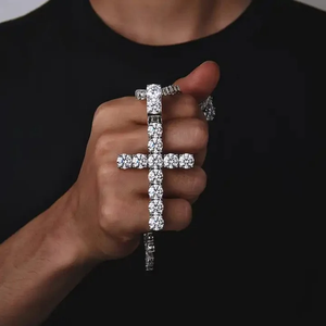 Moissanite diamante Cruz colgante plata S925 plateado elegante Cruz diseño colgantes y dijes estilo Hip Hop joyería - Product Image 2