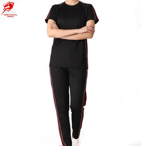 Survêtements d'été pour femmes, tissu léger et durable, respirant, écologique, facile à porter, style streetwear décontracté - Product Image 1