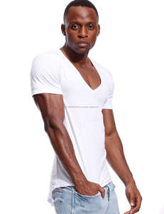 เสื้อยืดคอวีลึกสำหรับผู้ชายเสื้อยืดที่มองไม่เห็นเสื้อยืดพิมพ์ลายสามส่วน - Product Image 2