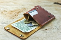 Dompet Berkualitas Tinggi Tempat Kartu Kredit Minimalis Tipis Vintage Tahan Lama Hadiah Pria Saku Personal Kulit Asli Terbaru