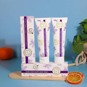 Dentifrice à saveur de menthe fraîche biologique de 100g pour adultes Produit de soins bucco-dentaires blanchissant au fluorure naturel à base de plantes fabriqué à la maison en Thaïlande - Product Image 4