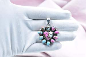 Pendentif dahlia de barbe à papa fait main en argent sterling avec chaîne réglable - Product Image 2