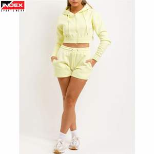 Ensemble de survêtement pour femmes de qualité supérieure, sweat-shirt et short assortis - Product Image 1