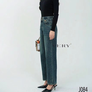 Venta al por mayor de pantalones vaqueros lavados holgados personalizados de las mujeres transpirable Retro Loose Fit de pierna ancha-para la primavera Simple sólido de alta calidad - Product Image 1