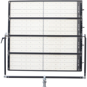 Kit d'éclairage LED K 5600 300 X 4 avec LED à haute luminosité - Product Image 1