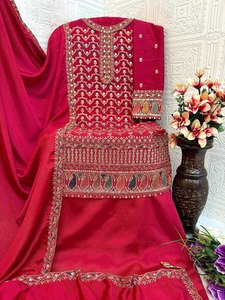 Kiara Advani Inspiré Réception Spécial Col Rond Broderie Manches Longues Motif Violet Couleur Sharara Salwar Costume À Vendre - Product Image 6