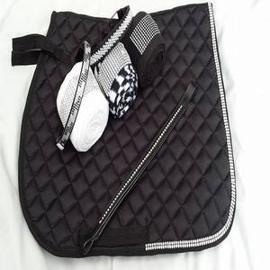 Tapis de selle de cheval Tapis de selle Bling de haute qualité tout usage 18mm HD mousse informatisée Quilting cristal strass couleur assortie - Product Image 6