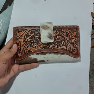 กระเป๋าสตางค์ตะวันตกยาวดีไซน์ใหม่พร้อมที่ใส่บัตรลายดอกไม้กระเป๋าหนังใส่เหรียญ - Product Image 3