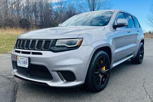Jeep Grand Cherokee Trackhawk 2018 Usado, Motor Hemi V8 Supercargado de 707 hp, 4x4, Sin Modificar - Product Image 2