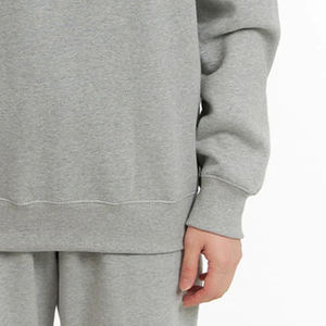 Sweat-shirt pour homme surdimensionné et lourd, sweat-shirt décontracté chaud pour l'hiver / Sweat-shirt surdimensionné pour homme, style minimaliste, coupe décontractée - Product Image 4