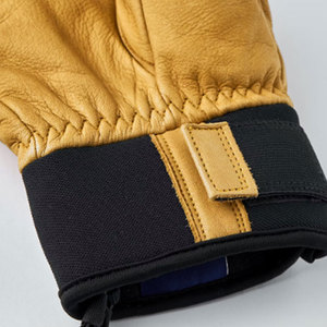 Gants de ski en cuir synthétique fabriqués sur mesure nouvelle conception durable imperméable coupe-vent snowboard OEM logo personnalisé disponible bas quantité minimale de commande - Product Image 3