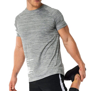 Venta caliente hombres deportes gimnasio camiseta ultraligera atlética Jogging manga corta Camiseta transpirable gimnasio camiseta para hombres - Product Image 2
