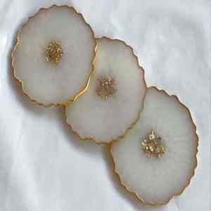 Ensemble de sous-verre en résine artistique avec finition scintillante métallique tapis époxy faits à la main idéal pour table à manger moderne et utilisation de cadeaux - Product Image 1