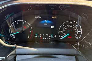 Ford Transit 250 AWD 2023 Impecable - Product Image 5