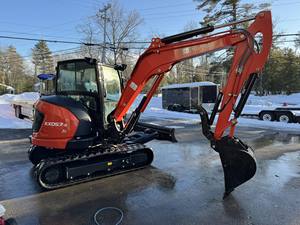 Nouvelle mini-excavatrice Kubota KX057-5 2025 de 5,7 tonnes, excavatrice sur chenilles diesel certifiée CE/EPA, excavatrice compacte hydraulique avec lame angulaire - Product Image 5
