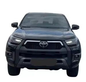 TOYOTA HILUX NUEVA Invincible 2.8L Potencia-204hp 4 cilindros <span class=keywords><strong>4X4</strong></span> 2 Ejes Combustible-Diésel Transmisión Automática Volante a la Izquierda - Product Image 1