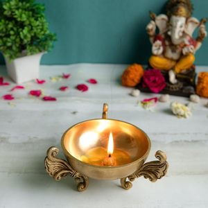 Classic Brass <b>Bowl</b> for Dining Table Handmade Decorative <b>Metal</b> <b>Bowl</b> Ideal for Kitchen and Wedding Decoration - Product Image 4