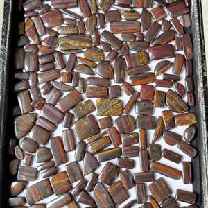 พลอยตาเสือทำจากเหล็กเกรด AAA พลอยธรรมชาติสีเขียวรูปร่างผสมทำด้วยมืออัญมณีหลวม - Product Image 1