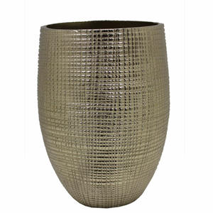 แจกันดอกไม้สีทองสำหรับตกแต่งสวนดีไซน์ทันสมัยทำด้วยมือ - Product Image 1