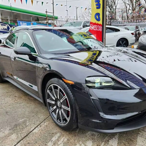 Auto de energía nueva en venta, 2022 Taycan AWD 4S 4 puertas Sedán - Product Image 1