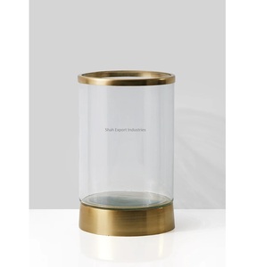 Bougeoir de table Hurricanes en métal/verre plaqué or pour la maison et la décoration d'éclairage de Noël - Product Image 1
