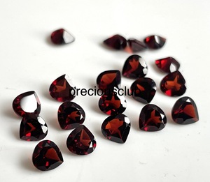 Grenat naturel taille cœur 4 mm - Grenat rouge en vrac de qualité supérieure taille cœur - Product Image 2