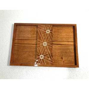 Bandeja de madera de acacia hecha a mano de lujo con Incrustaciones de nácar, perfecta para ocasiones festivas, celebraciones de Eid, decoración elegante para el hogar - Product Image 1