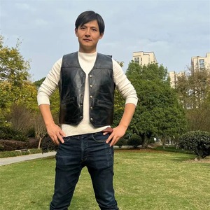 Chaleco de motocicleta para hombre, chaqueta de cuero sin mangas, chaleco con cuello en V para motorista, chaleco sólido de invierno, estilo de calle, impermeable - Product Image 6