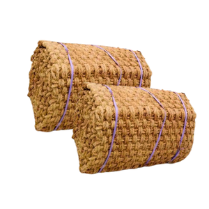 Eleve la seguridad en su hogar con NON SLIP / PALM MAT una alfombrilla versátil hecha de fibra de coco perfecta para entradas y pasarelas - Product Image 1