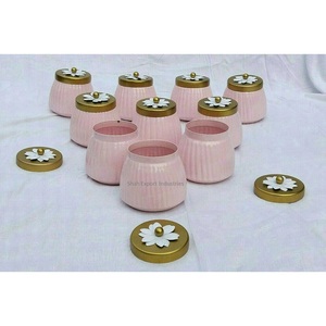 Tarro de vela de Metal decorativo de mesa con tapa Color rosa para decoración de iluminación de hogar y boda tarro de vela redondo de hierro - Product Image 1