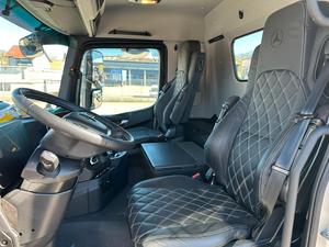 Mercedes-Arocs 5, 3 Ejes, 6X2, Diésel Euro 6, Transmisión Manual, Suspensión Neumática, Volante a la Izquierda, Camión Logístico Nuevo, 251-350hp - Product Image 2