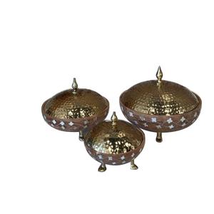 Casserole isolée au design élégant marmite de service de nourriture marmite de service décorative pour événement de mariage à bas prix - Product Image 1