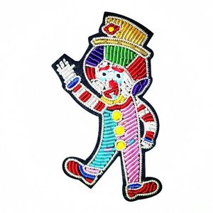 Femme indienne soie drôle dessin animé broche mignon Clown et lingot Badges broderie à la main accessoires de mode par le meilleur fournisseur - Product Image 1