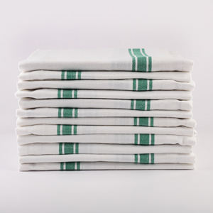 Toalla de cocina de algodón reciclado con tiras vintage en rojo para uso en cocina de golf - Product Image 6