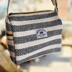 Sac pochette en chanvre Sac en chanvre écologique fait à la main avec fermeture éclair Sac en toile de chanvre du fabricant indien - Product Image 5
