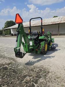 Tractor de un solo eje John Deere de 25 HP con motor Cummins, cucharón cargador, caja de cambios y bomba, con informe y video de inspección incluidos - Product Image 3