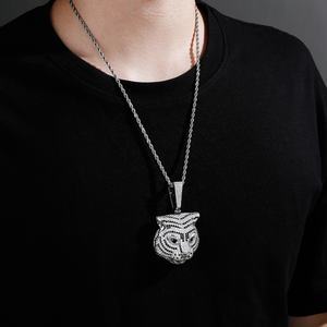Colgante de cabeza de tigre chapado en oro de latón de lujo con Zirconia cúbica moda CZ exquisita joyería de Hip Hop con forma de Animal para hombres y mujeres - Product Image 4