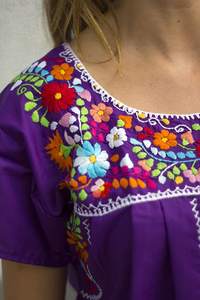 Robe brodée mexicaine pour femmes bleu marine Mini longueur robe mexicaine manches courtes pour femmes - Product Image 3