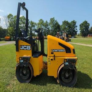 Rouleau compresseur d'occasion de qualité supérieure, excellente stabilité et contrôle pour le compactage de la chaussée, à vendre - Product Image 1