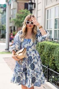 Modern American Cotton Printed Quick Dry <b>Dress</b> Fabric <b>for</b> <b>Women</b> <b>White</b> with Three-Quarter Sleeves <b>for</b> <b>Parties</b> All Seasons - Product Image 4