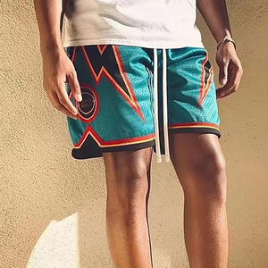 Pantalones cortos de baloncesto de malla transpirable a la moda para hombre con logotipo impreso por sublimación personalizado - Product Image 6