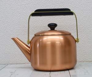 Tetera GANRAKU Shinkodo de 2 Piezas, de Cobre Puro, 1.7L, Fácil de Limpiar, Hecha en Japón, Embalaje de Caja de Regalo, Estilo Tradicional Japonés - Product Image 2