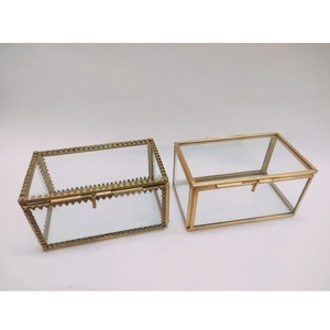 Mini boîte à bijoux en verre boîte à bijoux en verre transparent rétro boîte décorative de terrarium géométrique en or pour le salon - Product Image 5