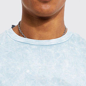 T-shirt en coton doux avec finition vintage, effet délavé, idéal pour un look décontracté et élégant pour homme. - Product Image 5